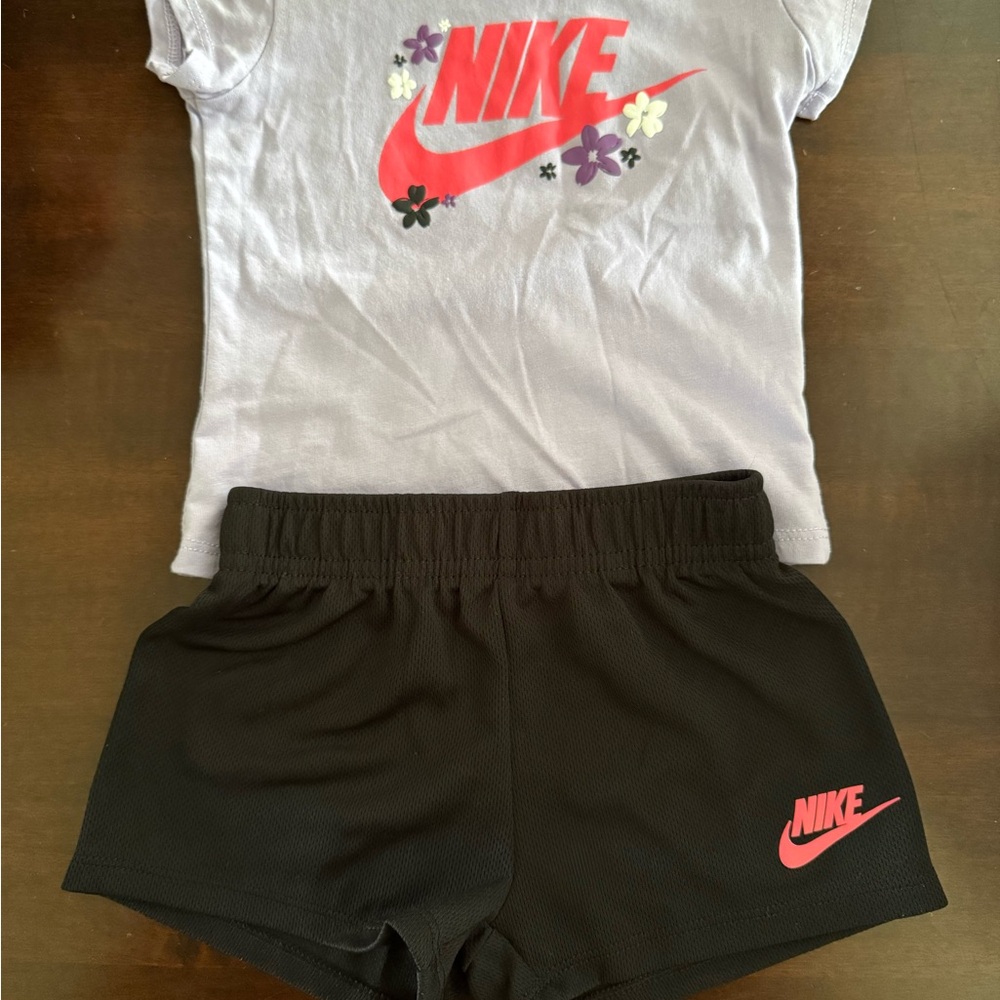Nike Light Purple T-Shirt with Red Accents